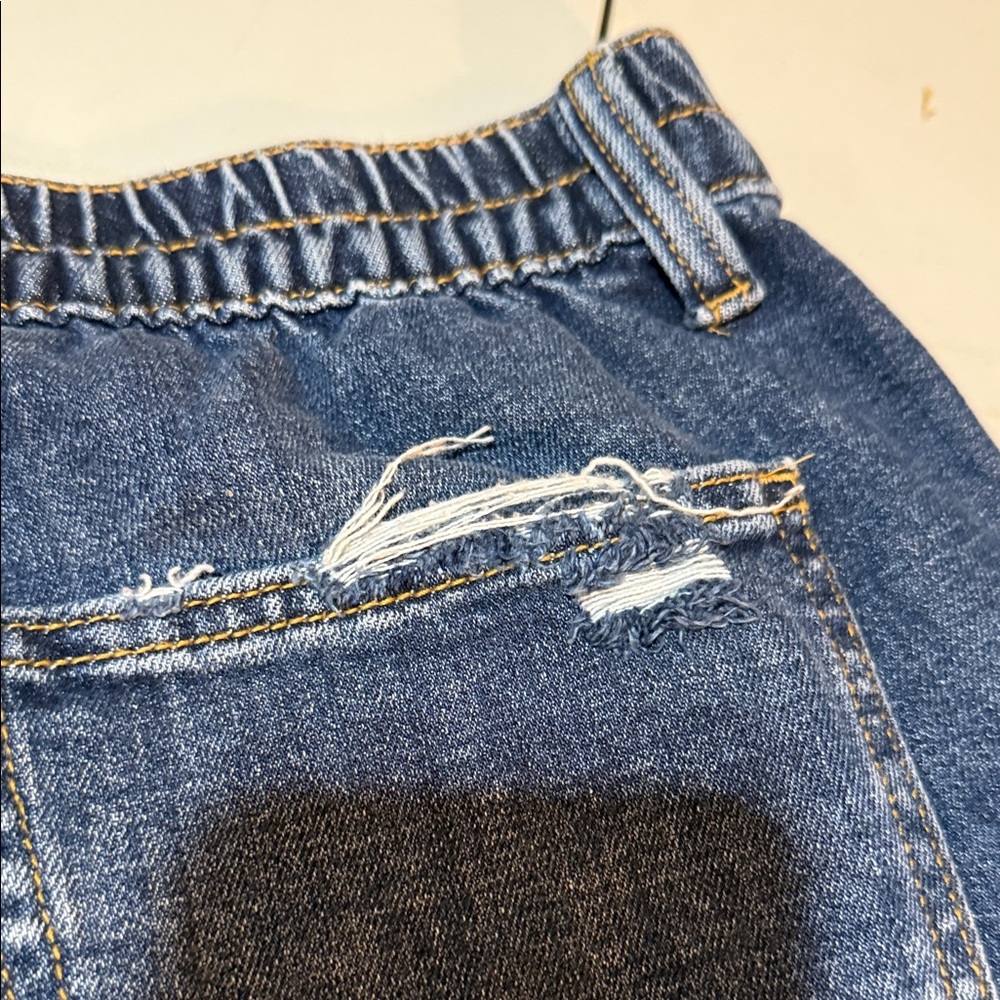Distressed Denim Women's Shorts - Picture 4 of 7
